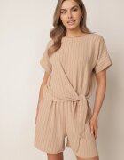 defox Compleu de vară în dungi bogat în vâscoză bluză cu tip cravată și pantaloni scurți Mazhola Bej