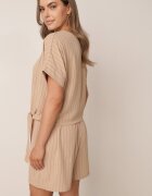 defox Compleu de vară în dungi bogat în vâscoză bluză cu tip cravată și pantaloni scurți Mazhola Bej