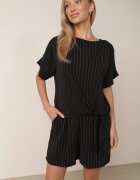 defox Compleu de vară în dungi bogat în vâscoză bluză cu tip cravată și pantaloni scurți Mazhola Negru