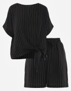 defox Compleu de vară în dungi bogat în vâscoză bluză cu tip cravată și pantaloni scurți Mazhola Negru