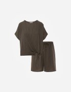 defox Compleu de vară în dungi bogat în vâscoză bluză cu tip cravată și pantaloni scurți Mazhola Verde închis