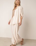 defox Set Bej deschis din Vâscoză Cămașă și Pantaloni Sesanila