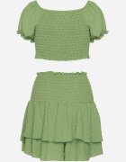 defox Set Verde deschis din Țesătură Texturată Fustă-Pantaloni scurți și Bluză Carmen Sariloria