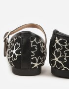 doremi Balerini Negri din plasă cu baretă și cataramă decorați cu broderie florală Canlea