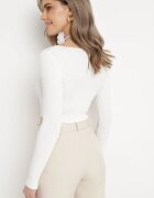 elsa.m by may Bluză Albă Scurtă din Tricot Reiat cu Floare Legată la Gât Invicala