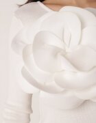elsa.m by may Bluză Asimetrică Albă din viscoză reiată cu floare decorativă Badian