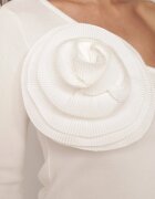elsa.m by may Bluză Asimetrică Albă pe Un Umăr cu Aplicație în Formă de Floare Liesara
