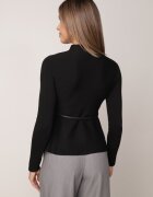 elsa.m by may Bluză cu curea bogată în vâscoză cu croială ajustată cu peplum și cu guler înalt Ruleva Neagră