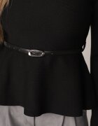 elsa.m by may Bluză cu curea bogată în vâscoză cu croială ajustată cu peplum și cu guler înalt Ruleva Neagră