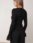 elsa.m by may Bluză din viscoză decorată cu mâneci evazate din dantelă Serapima Neagră