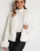 elsa.m by may Jachetă Albă din Viscoză decorată cu blană pufoasă și cu nasturi tip bijuterie Radona