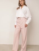 elsa.m by may Pantaloni de costum largi cu curea și cataramă pătrată Khlorile Roz