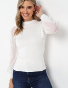 elsa.m by may Pulover Alb cu guler semi-înalt și mâneci bufante decorate cu volănașe Cyvesa