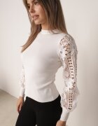 elsa.m by may Pulover Alb cu Mânecă Bufantă și Dantelată Kephia