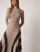 elsa.m by may Rochie Bej din Viscoză cu bază plisată Zila