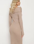elsa.m by may Rochie bej tricotată de cocktail cu viscoză cu nasturi decorativi și fantă pentru degetul mare Faledi