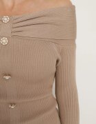 elsa.m by may Rochie bej tricotată de cocktail cu viscoză cu nasturi decorativi și fantă pentru degetul mare Faledi