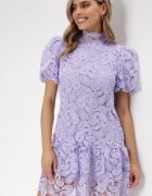 elsa.m by may Rochie violet de dantelă cu guler înalt și mâneci bufante Suminori