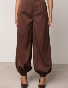 elsa.m by may Set pantaloni Alladynki și geacă bomber cu guler tip tunică și buzunare cu capse Zapara Maro