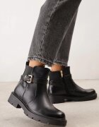 fashion&bella Botine cu curea cu cataramă și inserție elastică pe talpă cu profil Cerumma Negre