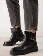 fashion&bella Botine cu curea cu cataramă și inserție elastică pe talpă cu profil Cerumma Negre