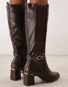 fashion&bella Cizme cu toc cu detalii metalice și cu panouri elastice Arandria Maro