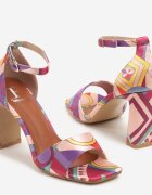 fashion belle Sandale Mov cu toc gros decorate cu model abstract Gavineas