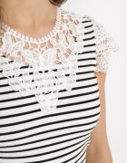fashion Tricou Alb-Negru din Bumbac cu Dantelă la Decolteu și Mâneci Alilama