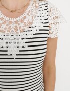 g-dz fashion Tricou Alb din Bumbac din material reiat cu decolteu din dantelă și mâneci Hyacintia