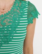g-dz fashion Tricou de bumbac verde cu dantelă decorativă la decolteu Carines