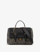  Geantă crossbody Neagră cu model în spic cu clapă decorativă și curea suplimentară Jackilina
