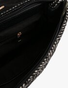  Geantă crossbody Neagră cu model în spic cu clapă decorativă și curea suplimentară Jackilina