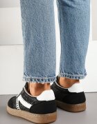 givana Sneakers Negri Iconici cu Cusături Decorative și Tweed Koriarea