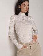 glo-story Bluză Albă din Bumbac Stil Longsleeve cu Guler semi-înalt cu Imprimeu Literar Azelenia