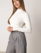 glo-story Bluză tip cu guler înalt din tricot elastic Munita Albă