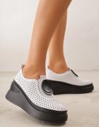 goodin Pantofi de piele albi cu talpă compensată și carâmb perforat Vondelle