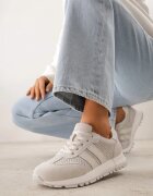 goodin Sneakers Gri deschis din piele întoarsă Decorate cu perforații și benzi Semielle