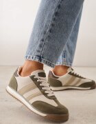 gowin Adidași Verzi cu Două Benzi Evilirea