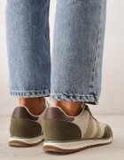 gowin Adidași Verzi cu Două Benzi Evilirea