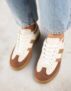 gowin Sneakers Bej cu Alb Tip Tenisi Iconici cu Cusături Decorative Selfia