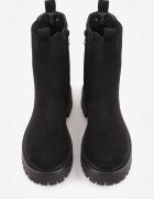 ideal Botine clasice cu talpă joasă (tip chelsea) din imitație de piele întoarsă cu talpă profilată Journa Negre