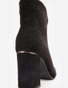 ideal Botine elegante pe toc gros cu carâmb cu decupaj în formă de V Calvori Negre