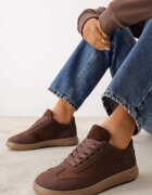 ideal Sneakers cu talpă de cauciuc și vârf larg Arlenia Maro