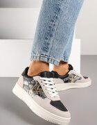ideal Sneakerși negri-bej cu decorațiuni metalice și inserție din imitație de piele de șarpe Sarilira