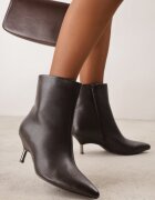 inia Botine Maro
