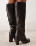 inia Cizme clasice pe toc gros în stil minimalist Jeuria Maro