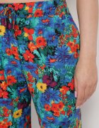j.stars Pantaloni Drepți Albaștri din Viscoză cu Imprimeu Floral Yadolle