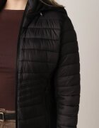 j.style Geacă Matlasată Neagră de tranziție cu glugă și panouri elastice Feziala