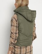 j.style Vestă Clasică Verde închisă cu Cusături Matlasate și Glugă Ollera