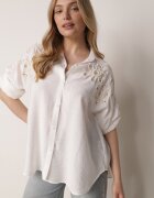 j&x Cămașă Albă Tip Liliac din viscoză cu broderie și mâneci cu prindere Jilyla